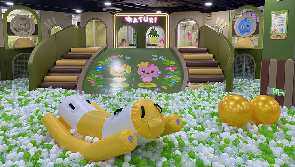 indoor play equipment